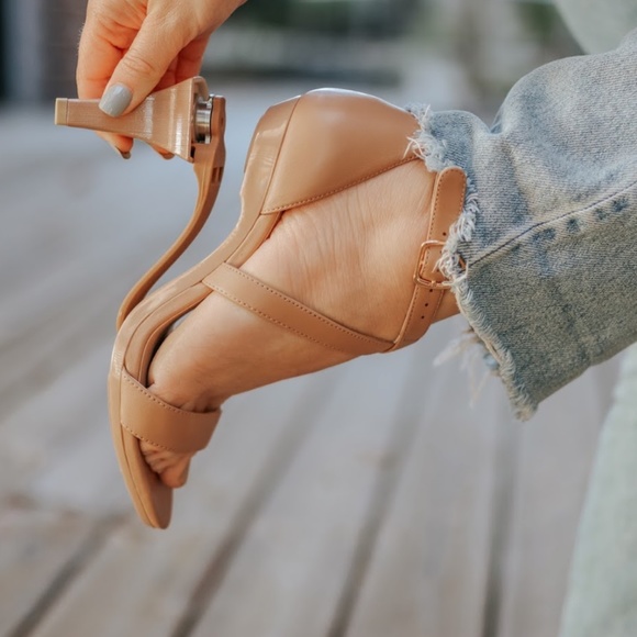CONVERTIBLE HEEL - Pashion 1.0 The Sandal - Latte Leather Stiletto 4 Inch - Picture 1 of 7
